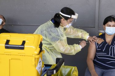 Pfizer affirme que le booster mis à jour peut fournir plus de protection contre l'omicron - 9