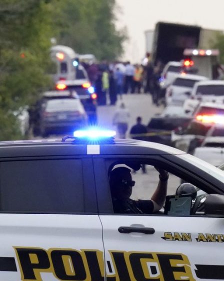 46 morts à l'intérieur d'un semi-remorque au Texas, 16 hospitalisés pour trafic de migrants présumé 34 46 morts à l'intérieur d'un semi-remorque au Texas, 16 hospitalisés pour trafic de migrants présumé - 33