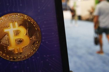 Selon cet analyste technique, Bitcoin pourrait connaître une baisse de "lavage final" avant d'atteindre un plancher de 13 000 $ - 5