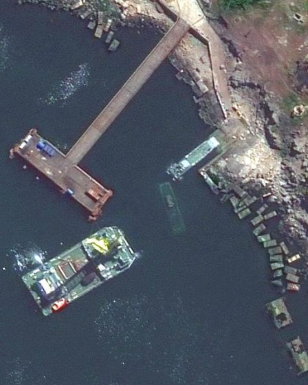 La Russie dit qu'elle a retiré des troupes de l'île de la mer Noire, mais continue son assaut vers l'Est - 25