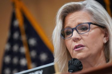 Liz Cheney qualifie Trump de "menace intérieure", déclare que le GOP doit être fidèle à la Constitution - 7