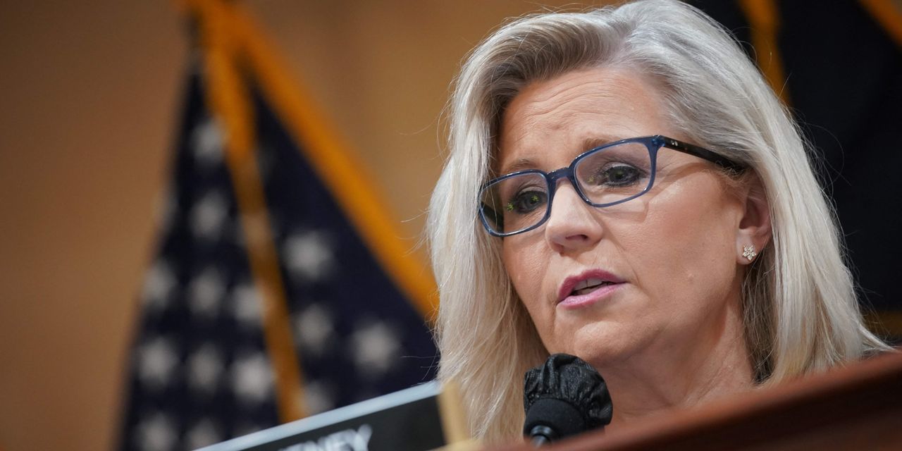 Liz Cheney qualifie Trump de "menace intérieure", déclare que le GOP doit être fidèle à la Constitution 2 Liz Cheney qualifie Trump de "menace intérieure", déclare que le GOP doit être fidèle à la Constitution - 1