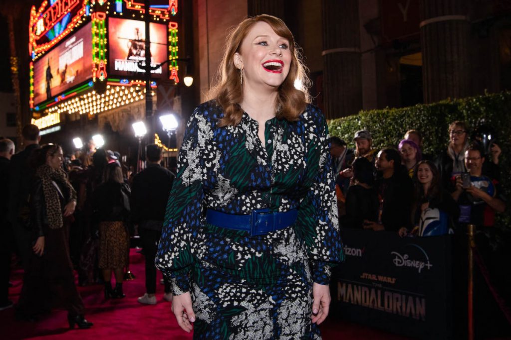 Bryce Dallas Howard ne travaille pas avec des stylistes en raison de la taille des échantillons 2 Bryce Dallas Howard ne travaille pas avec des stylistes en raison de la taille des échantillons - 1