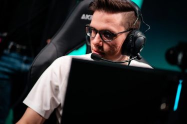 Crownie de la BDS Academy suspendu pour 2 matchs LFL suite à l'utilisation d'un langage offensant dans la file d'attente solo de la Ligue - 9