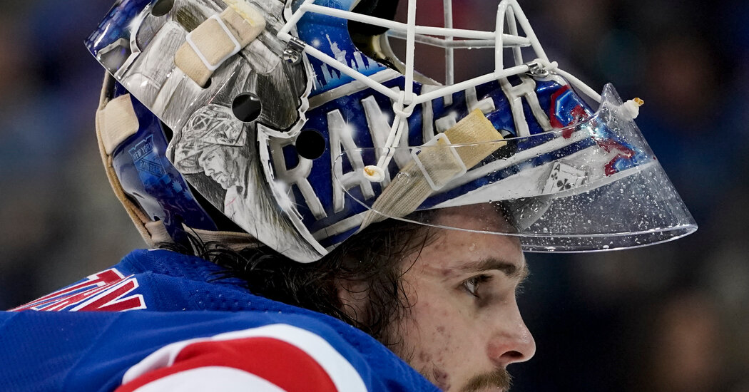 Dans les séries éliminatoires de la LNH, les gardiens russes comme Shesterkin et Vasilevskiy dominent 2 Dans les séries éliminatoires de la LNH, les gardiens russes comme Shesterkin et Vasilevskiy dominent - 1