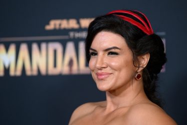 Ewan McGregor a failli se casser la main une fois en agissant avec l'ancienne star " Mandalorian " Gina Carano - 11