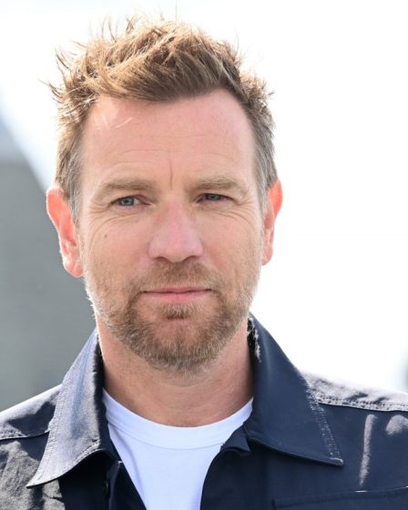 Ewan McGregor dit qu'il reçoit de l'art « homoérotique » - 37
