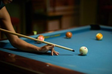 Importance d'investir dans une table de billard et des accessoires de haute qualité - 8