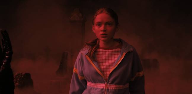 Kate Bush répond comme Stranger Things Renvoie la chanson dans le Top 10 pour la première fois depuis des années 3 'Running Up That Hill (A Deal with God)' présenté dans l'un des Stranger Things' scènes les plus appréciées. Crédit : Netflix