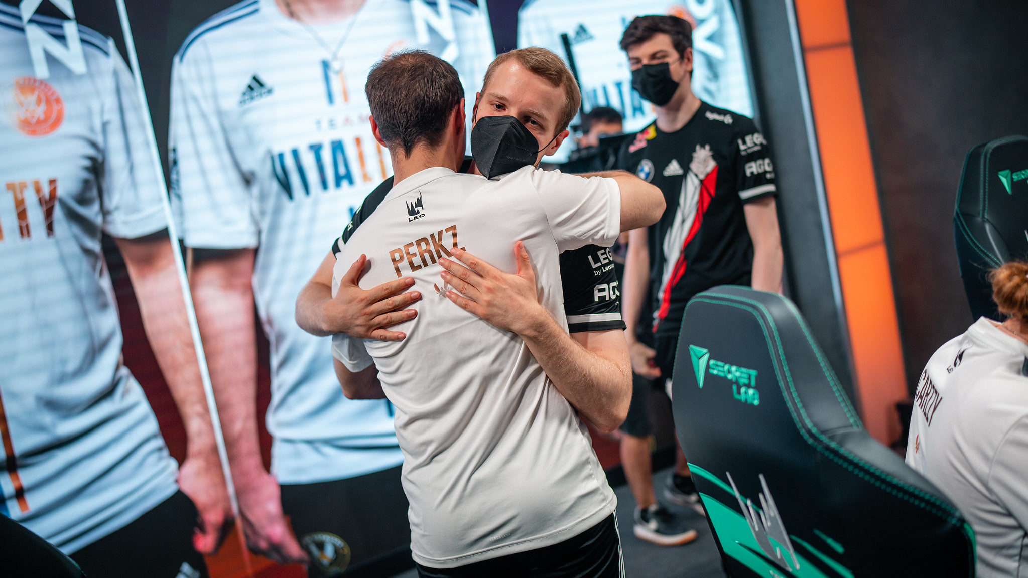 LCS, LEC concluent la semaine 2 : CLG récompense les fidèles, Vitality trébuche et le nouveau roi d'Europe est… Excel ?! - 3