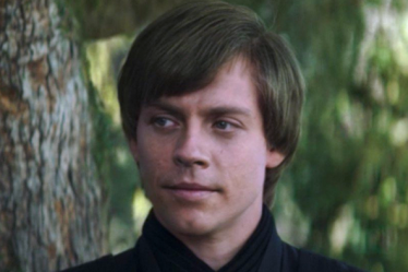 La légende de Star Wars Mark Hamill est contre Rahul Kohli 'Babysitting' Grogu - 5