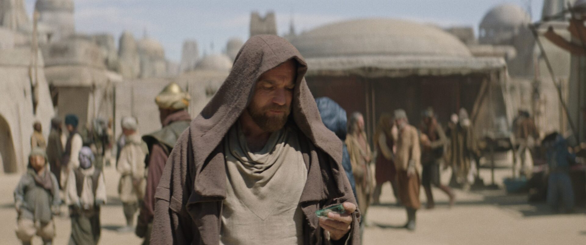 L'écrivain Obi-Wan Kenobi semble être inconscient de la vengeance des Sith, n'a aucune idée que Kenobi savait qu'Anakin était Dark Vador - 1