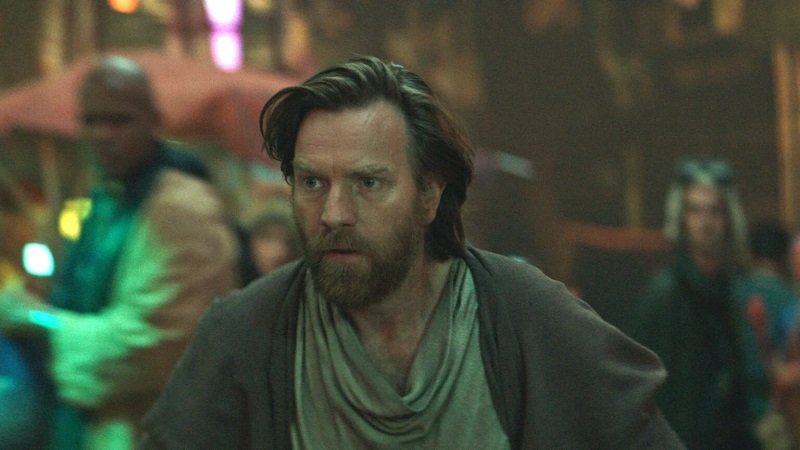 Obi-Wan Kenobi se rend au cinéma pour un marathon de cinq heures 2 Obi-Wan Kenobi se rend au cinéma pour un marathon de cinq heures - 1