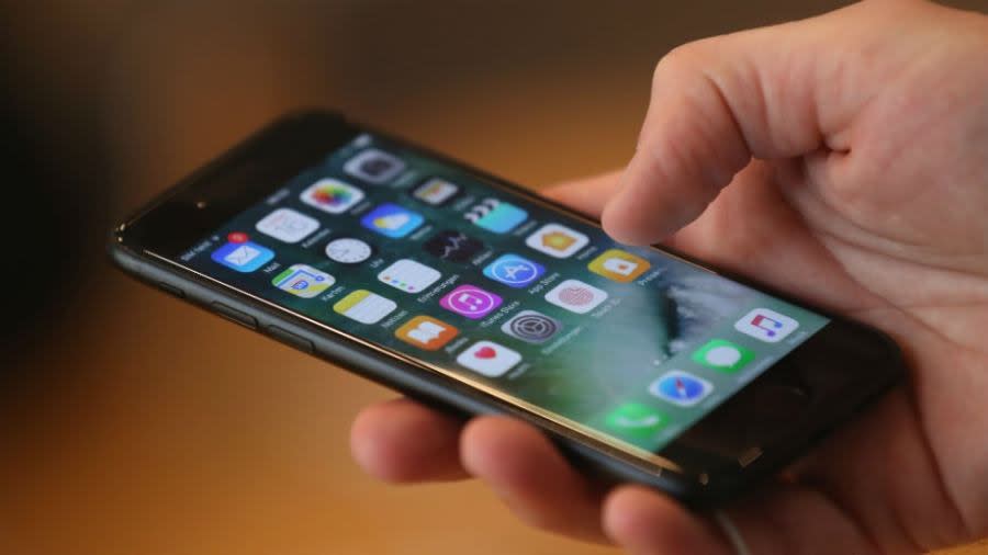 Plus d'Américains disent qu'ils utilisent «trop» les smartphones: Gallup - 1