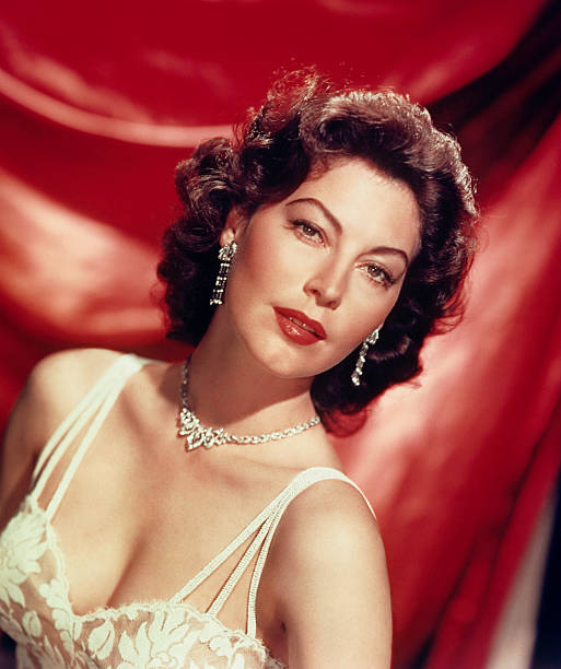 Quelle était la valeur nette d'Ava Gardner et sa biographie? 2 Quelle était la valeur nette d'Ava Gardner et sa biographie? - 1