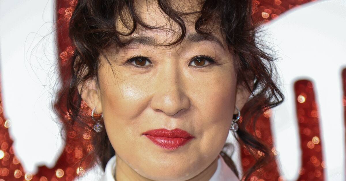 Sandra Oh dit que la renommée de "Grey's Anatomy" l'a rendue "très malade" 2 Sandra Oh dit que la renommée de "Grey's Anatomy" l'a rendue "très malade" - 1