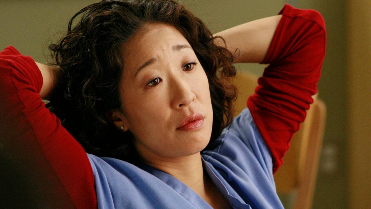Sandra Oh dit qu'elle est tombée "très, très malade" en travaillant sur Grey's Anatomy 2 Sandra Oh dit qu'elle est tombée "très, très malade" en travaillant sur Grey's Anatomy - 1