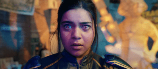 Kamala Khan dans le rôle de Mme.  merveille