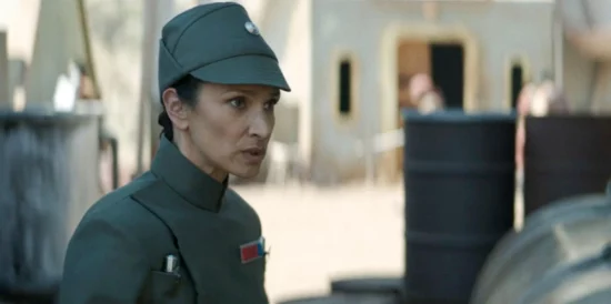 'Star Wars' prévoit de ruiner 'Obi-Wan Kenobi' avec un nouveau personnage 3 Indira Varma dans le rôle de Tala aidant Obi-Wan et Leia
