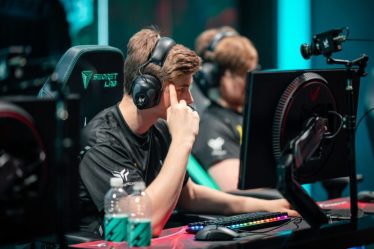 Excel réussit le test d'endurance sur Vitality après une pause d'une heure, remake complet en 2022 LEC Summer Split - 5