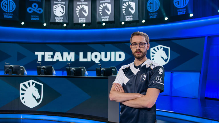 Bjergsen déforme Cloud9 vers la victoire, assure un week-end d'ouverture 3-0 pour Liquid lors du LCS Summer Split 2022 - 1