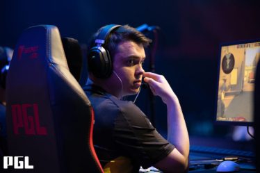 S1mple confirme que electroNic est le nouvel IGL pour NAVI - 5