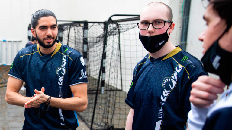 Sources : Remplacement du liquide sur le terrain pour L1NK 2 Sources : Remplacement du liquide sur le terrain pour L1NK - 1