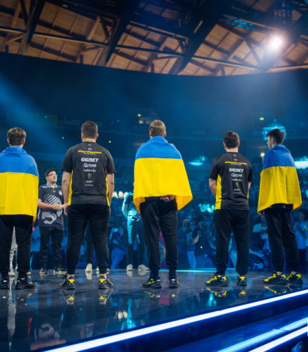 NAVI reprend le trône et remporte le premier trophée CS:GO de 2022 lors de la finale de printemps BLAST 30 NAVI reprend le trône et remporte le premier trophée CS:GO de 2022 lors de la finale de printemps BLAST - 29