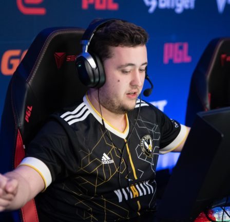 L'incroyable jeu AWP de ZywOo fait de Vitality un tour crucial contre G2 lors des finales de printemps BLAST 26 L'incroyable jeu AWP de ZywOo fait de Vitality un tour crucial contre G2 lors des finales de printemps BLAST - 25