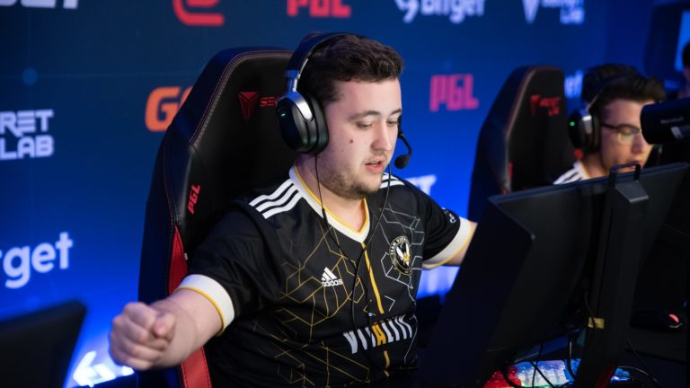 L'incroyable jeu AWP de ZywOo fait de Vitality un tour crucial contre G2 lors des finales de printemps BLAST 2 L'incroyable jeu AWP de ZywOo fait de Vitality un tour crucial contre G2 lors des finales de printemps BLAST - 1