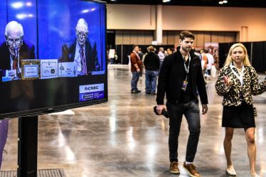 Voici ce qu'un investisseur dit avoir appris de Warren Buffett et de Charlie Munger - et les erreurs qu'il a commises - 9