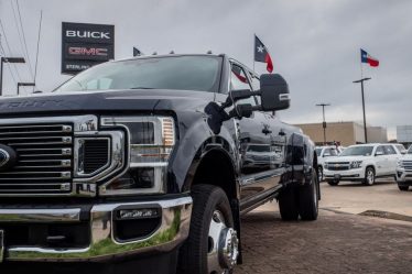Les ventes de GM au deuxième trimestre chutent de 15 %, ajoutant aux problèmes de « timing » du constructeur automobile - 5