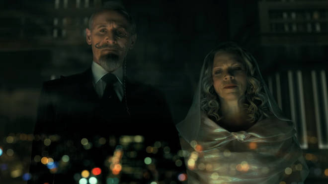 Umbrella Academy saison 3: la trame de fond d'Abigail Hargreeves expliquée 7 Umbrella Academy saison 3 : Comment Abigail Hargreeves vit-elle dans le nouvel univers ?