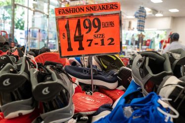 Dow grimpe de près de 600 points alors que les actions cherchent à briser une séquence de défaites de 5 jours - 13