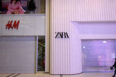 Loin des affirmations de Poutine sur la résilience, l'économie russe est martelée par les sanctions et l'exode des entreprises internationales, selon un rapport de Yale - 7