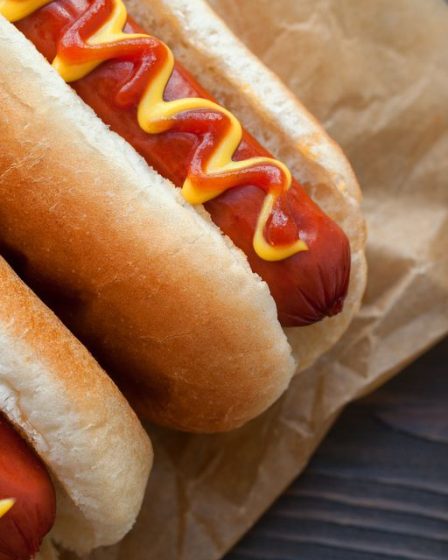 Offres de la Journée nationale du hot-dog d'Oscar Mayer, Nathan's Famous et Miller Lite 14 Offres de la Journée nationale du hot-dog d'Oscar Mayer, Nathan's Famous et Miller Lite - 13