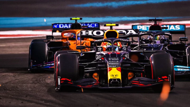 conduire la formule 1 pour survivre à netflix