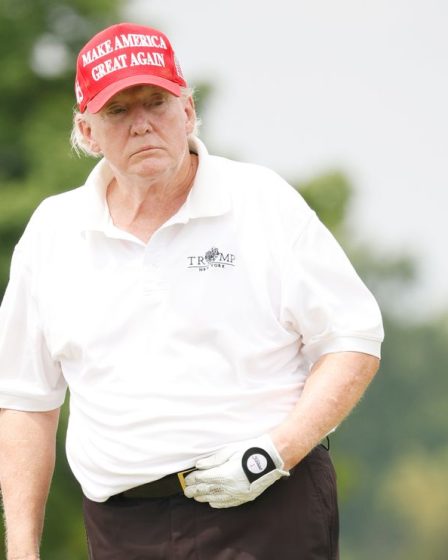 Donald Trump a quitté la Maison Blanche en janvier 2021 et utilise toujours le sceau présidentiel dans son club de golf du New Jersey 70 Donald Trump a quitté la Maison Blanche en janvier 2021 et utilise toujours le sceau présidentiel dans son club de golf du New Jersey - 69