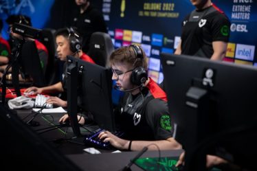 MOUZ élimine Heroic des IEM Cologne 2022 - 7