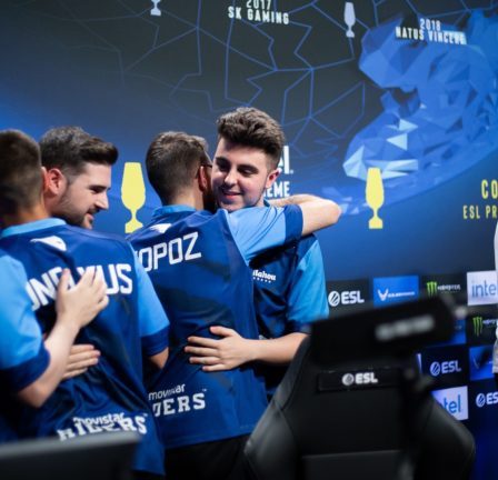 Course de Cendrillon en préparation : les coureurs de Movistar balayent le G2 lors de la manche d'ouverture de la scène principale de l'IEM Cologne - 69