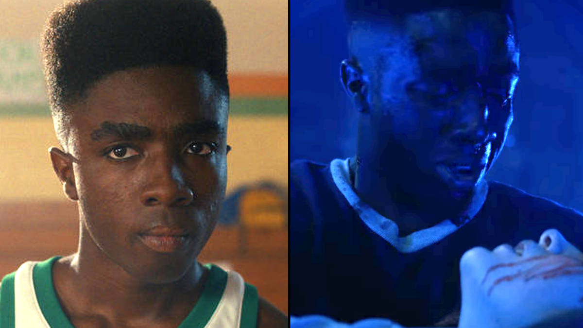 Stranger Things' Caleb McLaughlin a perdu sa voix après avoir filmé la scène de la mort de Max 2 Stranger Things' Caleb McLaughlin a perdu sa voix après avoir filmé la scène de la mort de Max - 1