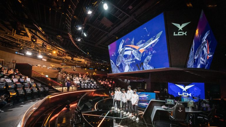 Hanwha Life appelle le bot laner Cheoni dans la liste de départ de LCK 2 Hanwha Life appelle le bot laner Cheoni dans la liste de départ de LCK - 1