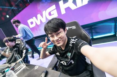 Lissandra de ShowMaker brille dans le balayage de KT Rolster par DWG KIA pendant le Summer Split 2022 du LCK - 7
