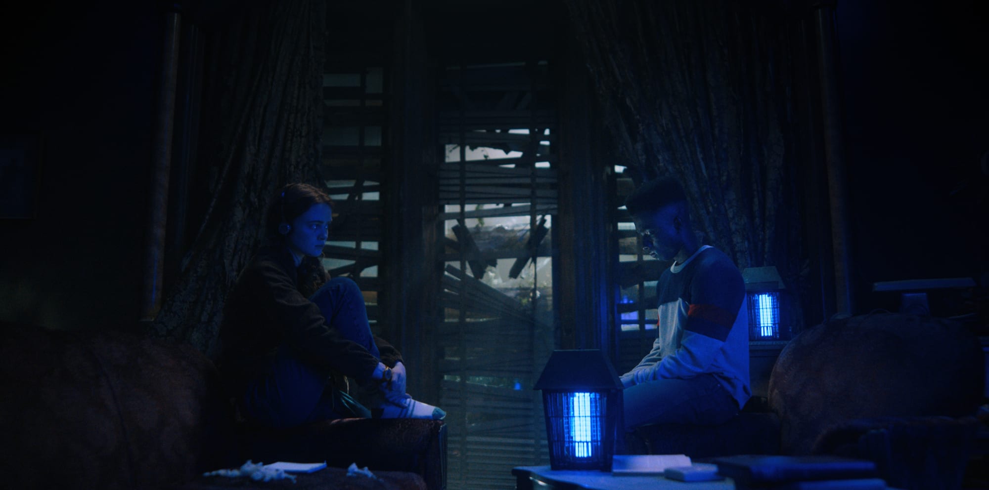 Est-ce que Max et Lucas se retrouvent ensemble dans Stranger Things saison 4? 2 Est-ce que Max et Lucas se retrouvent ensemble dans Stranger Things saison 4? - 1