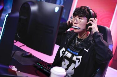 Seuls 2 joueurs professionnels de la ligue majeure de la région, Knight et Ruler, ont des KDA à deux chiffres à mi-parcours du Summer Split 2022 - 5