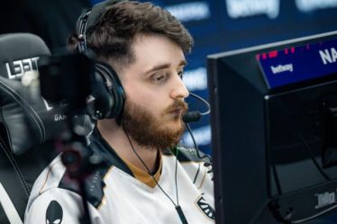 La NAF engage un combat 1 contre 2 avec un ninja désamorcé pour assurer une manche cruciale aux IEM Cologne 2022 - 5