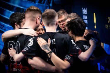 FaZe a battu Movistar Riders pour organiser un match revanche avec NAVI en grande finale à l'IEM Cologne - 9
