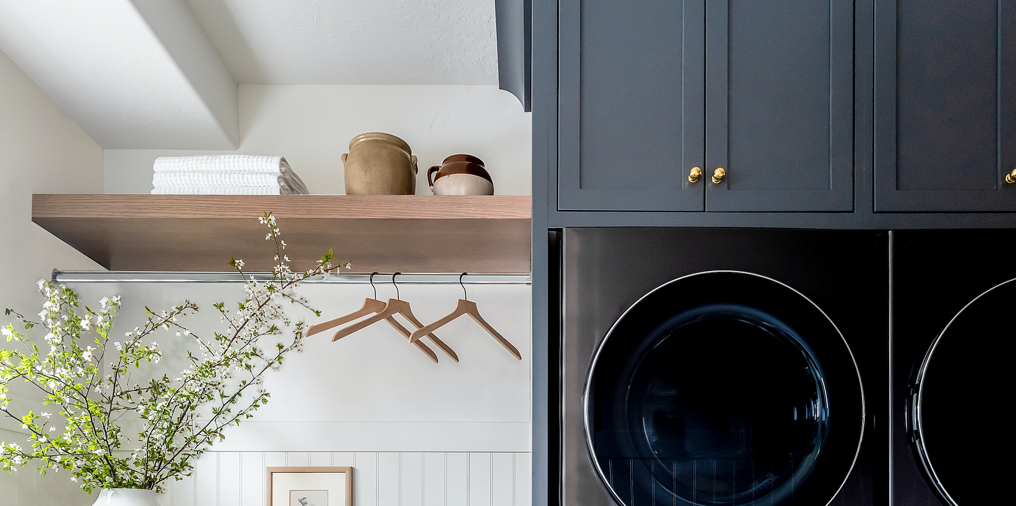 Espace de la semaine : Une salle de lavage brillante Reno maximise le stockage et l'espace de comptoir 2 Espace de la semaine : Une salle de lavage brillante Reno maximise le stockage et l'espace de comptoir - 1