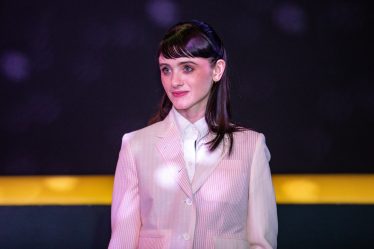 Stranger Things la star Natalia Dyer visitera The Tonight Show, le 11 août - 11