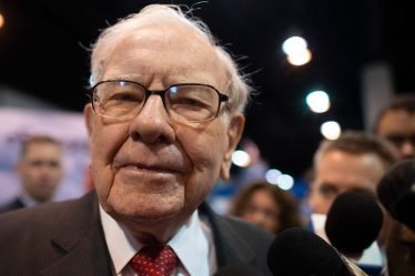 Warren Buffett dit que c'est la "plus grosse erreur" que les gens commettent avec leur argent (et psst : cela a à voir avec l'épargne) - 7